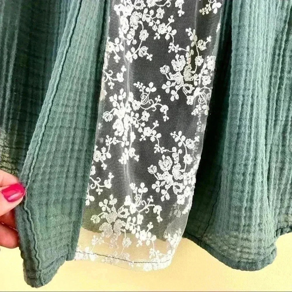 ANTHROPOLOGIE ISABELLA SINCLAIR Forest Green Crimp Cotton Button Top Size S - Picture 6 of 9